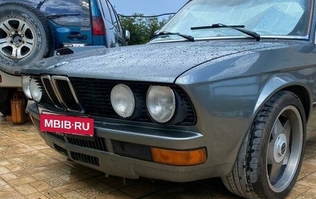 BMW 5 серия, 1985 год, 950 000 рублей, 3 фотография