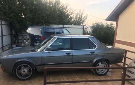 BMW 5 серия, 1985 год, 950 000 рублей, 12 фотография