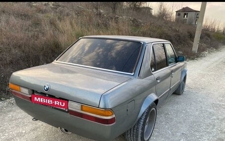 BMW 5 серия, 1985 год, 950 000 рублей, 13 фотография