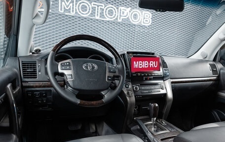 Toyota Land Cruiser 200, 2008 год, 2 780 000 рублей, 21 фотография