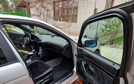 BMW 5 серия, 2000 год, 720 000 рублей, 13 фотография