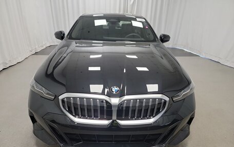 BMW 5 серия, 2024 год, 8 088 000 рублей, 2 фотография