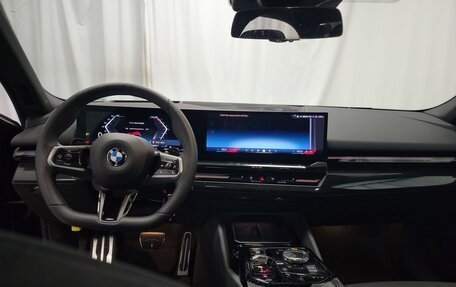BMW 5 серия, 2024 год, 8 088 000 рублей, 9 фотография