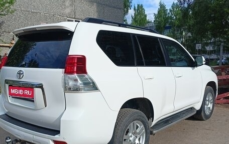 Toyota Land Cruiser Prado 150 рестайлинг 2, 2011 год, 3 350 000 рублей, 5 фотография