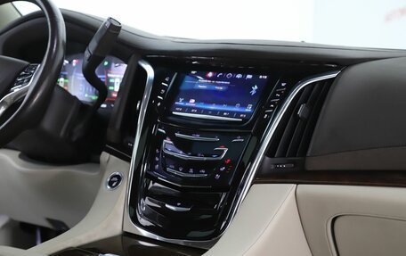 Cadillac Escalade IV, 2016 год, 3 999 000 рублей, 20 фотография
