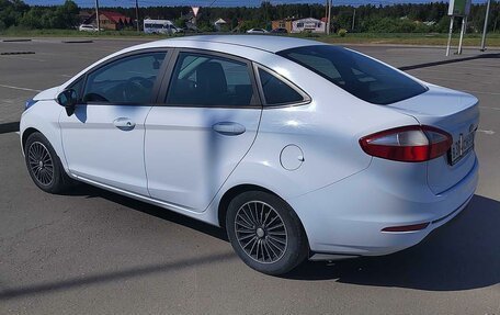 Ford Fiesta, 2016 год, 900 000 рублей, 13 фотография