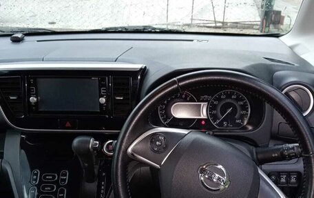 Nissan Dayz Roox I рестайлинг, 2017 год, 1 070 000 рублей, 7 фотография