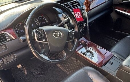 Toyota Camry, 2013 год, 2 050 000 рублей, 9 фотография