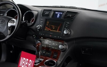 Toyota Highlander III, 2013 год, 2 149 000 рублей, 15 фотография