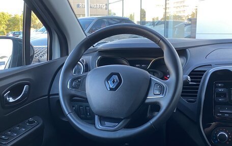 Renault Kaptur I рестайлинг, 2019 год, 1 900 000 рублей, 14 фотография