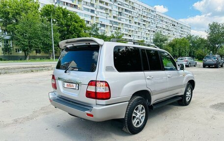 Toyota Land Cruiser 100 рестайлинг 2, 2004 год, 2 100 000 рублей, 4 фотография