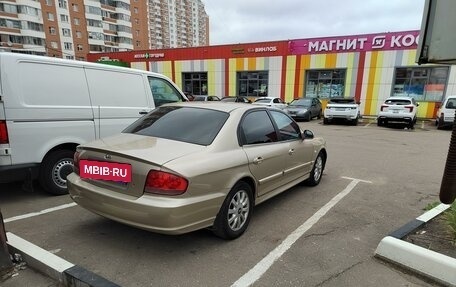 Hyundai Sonata IV рестайлинг, 2005 год, 450 000 рублей, 5 фотография