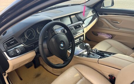 BMW 5 серия, 2010 год, 1 900 000 рублей, 9 фотография