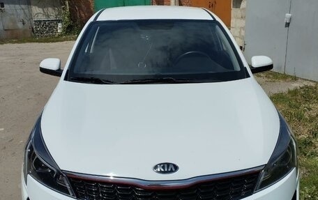 KIA Rio IV, 2020 год, 1 840 000 рублей, 3 фотография