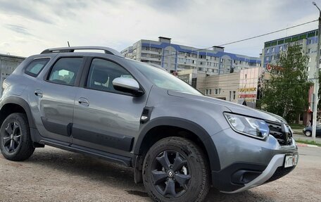 Renault Duster, 2022 год, 2 800 000 рублей, 2 фотография