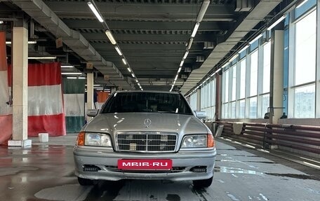 Mercedes-Benz C-Класс, 1999 год, 460 000 рублей, 3 фотография