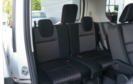 Nissan Serena IV, 2019 год, 2 679 000 рублей, 12 фотография