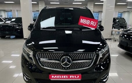 Mercedes-Benz V-Класс, 2018 год, 5 990 000 рублей, 2 фотография