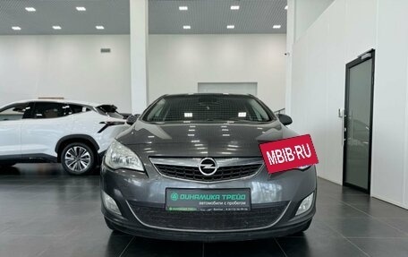 Opel Astra J, 2010 год, 730 000 рублей, 2 фотография