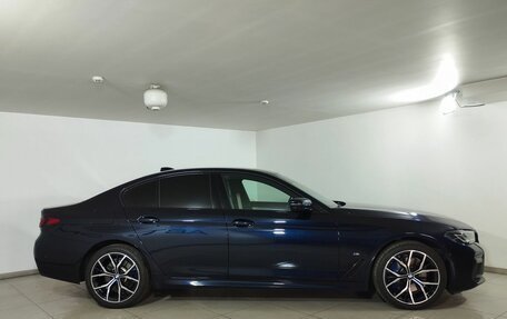 BMW 5 серия, 2021 год, 6 880 000 рублей, 6 фотография
