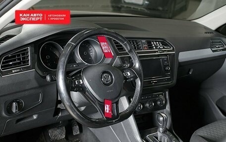 Volkswagen Tiguan II, 2017 год, 2 356 600 рублей, 3 фотография