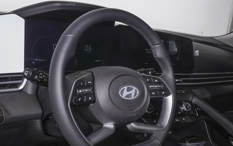 Hyundai Elantra, 2024 год, 2 650 000 рублей, 18 фотография