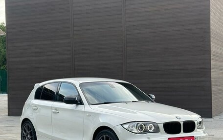 BMW 1 серия, 2011 год, 1 350 000 рублей, 3 фотография