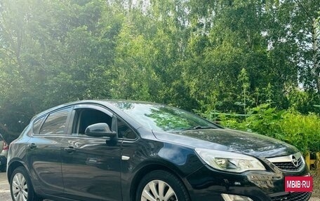 Opel Astra J, 2011 год, 730 000 рублей, 4 фотография