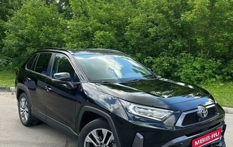 Toyota RAV4, 2021 год, 4 500 000 рублей, 4 фотография