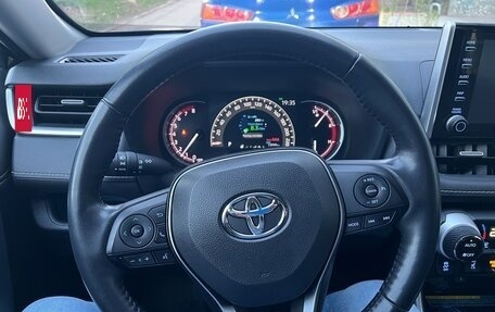 Toyota RAV4, 2021 год, 4 500 000 рублей, 17 фотография