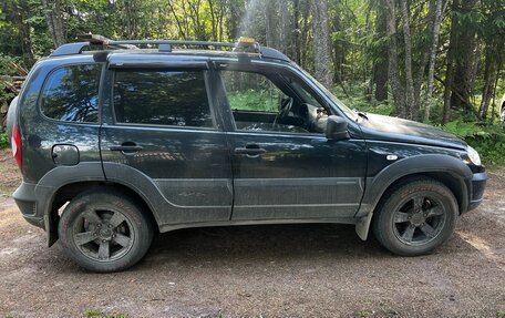 Chevrolet Niva I рестайлинг, 2018 год, 865 000 рублей, 2 фотография