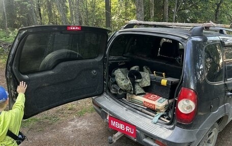 Chevrolet Niva I рестайлинг, 2018 год, 865 000 рублей, 8 фотография
