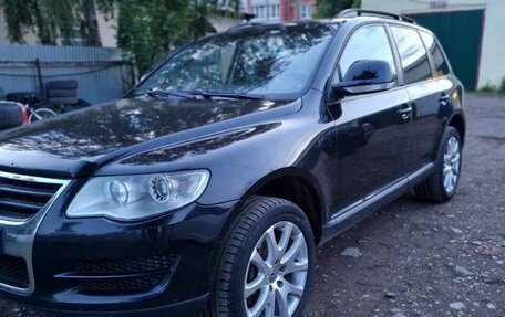 Volkswagen Touareg III, 2008 год, 1 350 000 рублей, 1 фотография