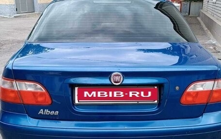 Fiat Albea I рестайлинг, 2012 год, 260 000 рублей, 2 фотография
