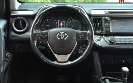 Toyota RAV4, 2019 год, 2 630 000 рублей, 22 фотография