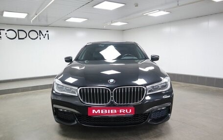 BMW 7 серия, 2017 год, 4 200 000 рублей, 3 фотография