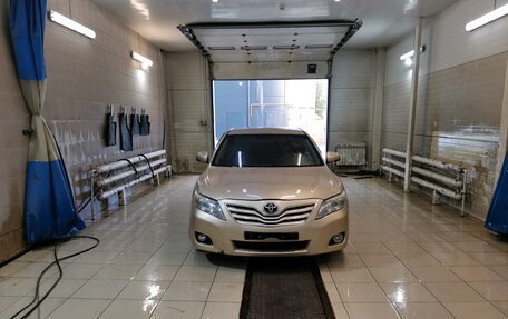 Toyota Camry, 2010 год, 1 020 000 рублей, 2 фотография