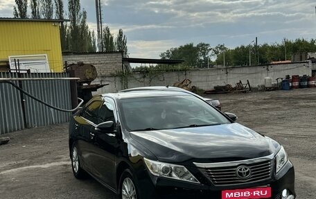 Toyota Camry, 2013 год, 1 690 000 рублей, 3 фотография