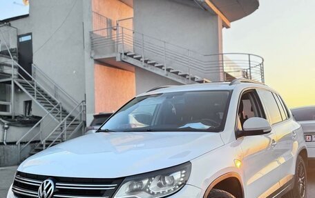 Volkswagen Tiguan I, 2012 год, 1 349 000 рублей, 2 фотография