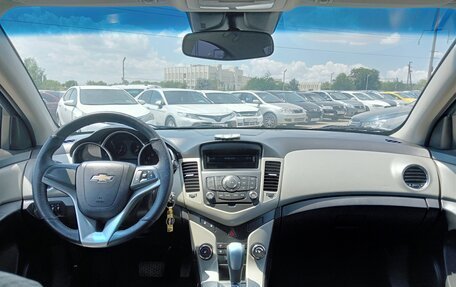 Chevrolet Cruze II, 2011 год, 990 000 рублей, 8 фотография