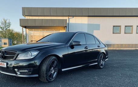 Mercedes-Benz C-Класс, 2011 год, 1 240 000 рублей, 2 фотография