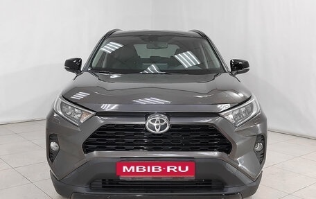Toyota RAV4, 2022 год, 4 270 000 рублей, 2 фотография