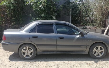 Mitsubishi Carisma I, 2001 год, 375 000 рублей, 4 фотография