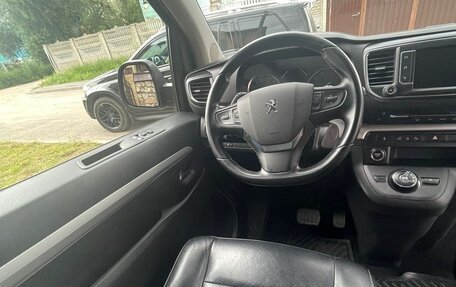 Peugeot Traveller I, 2019 год, 2 850 000 рублей, 4 фотография