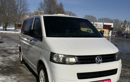 Volkswagen Transporter T5 рестайлинг, 2012 год, 2 080 000 рублей, 3 фотография