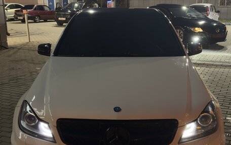 Mercedes-Benz C-Класс, 2011 год, 1 800 000 рублей, 5 фотография