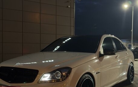Mercedes-Benz C-Класс, 2011 год, 1 800 000 рублей, 2 фотография