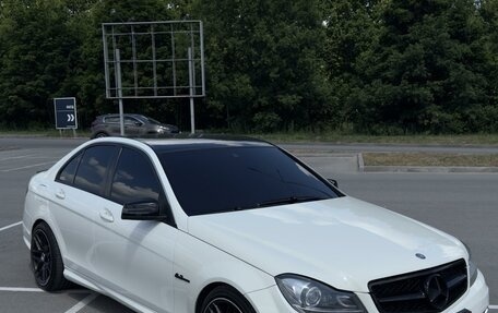 Mercedes-Benz C-Класс, 2011 год, 1 800 000 рублей, 7 фотография
