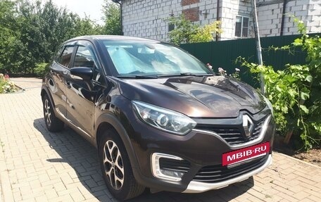 Renault Kaptur I рестайлинг, 2017 год, 1 350 000 рублей, 2 фотография