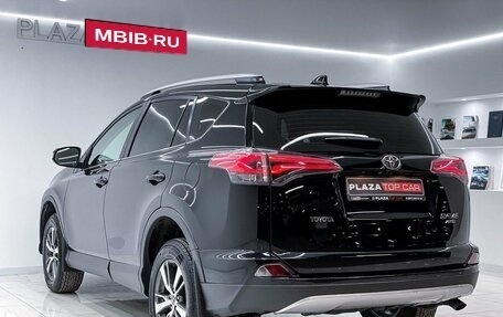 Toyota RAV4, 2017 год, 2 999 000 рублей, 9 фотография